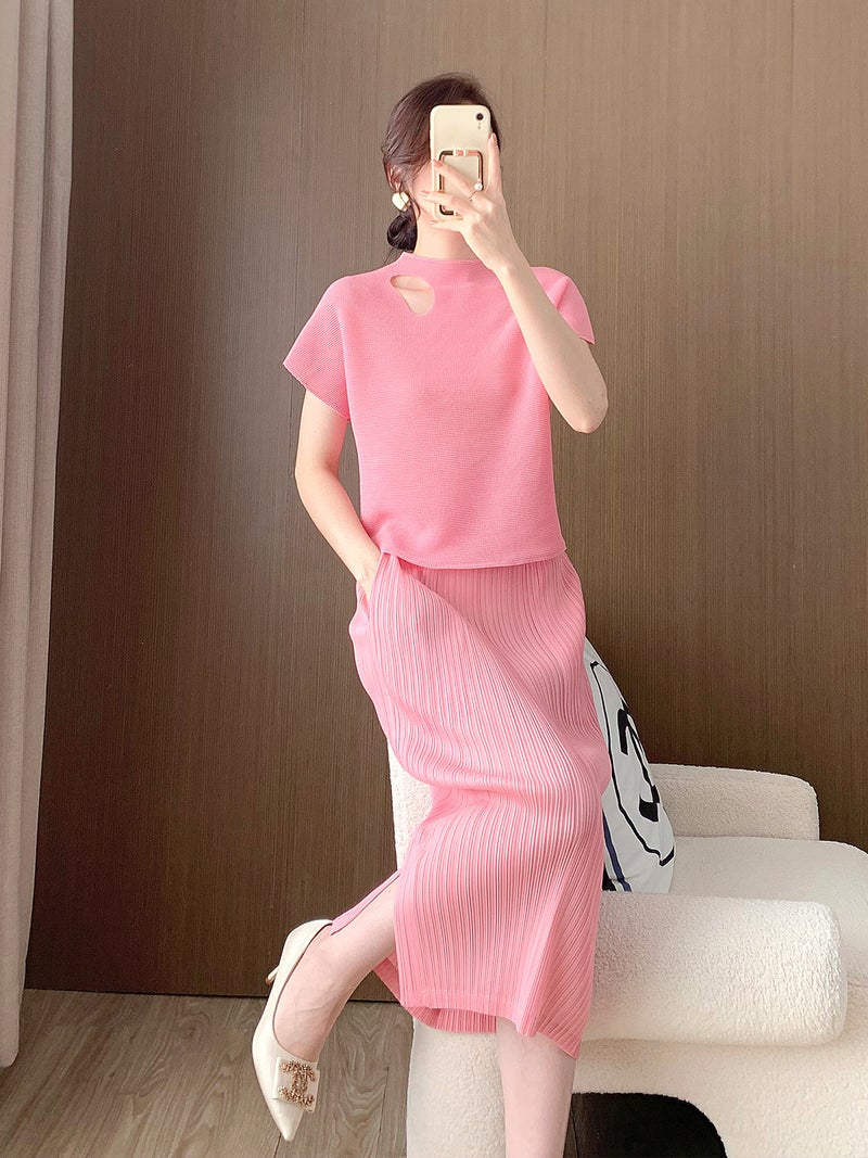 Design Sense Hollow Out T-Shirt Short-Sleeved Women'S 2024 Clothes Miyake Basic Versatile Pleated Top Ins - Image 3
