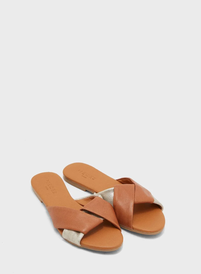 PIECES Virana Flat Sandals