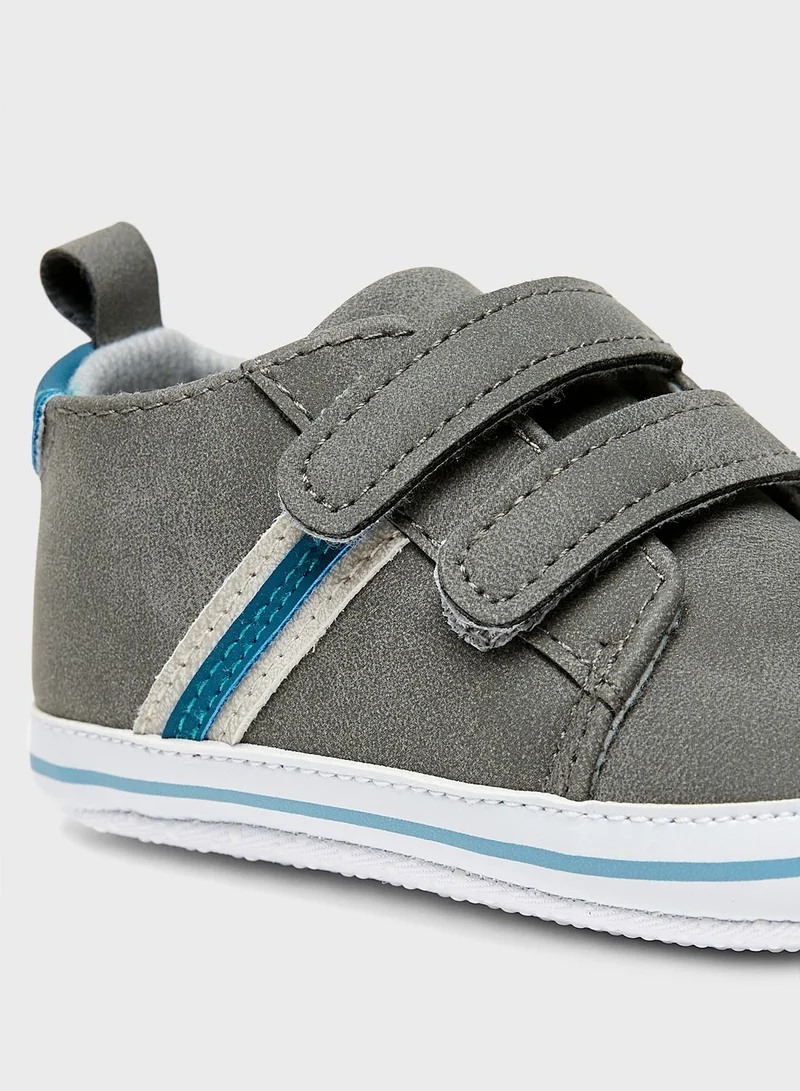 ال بي ال من شو اكسبرس Kids Low Top Velcro Sneakers