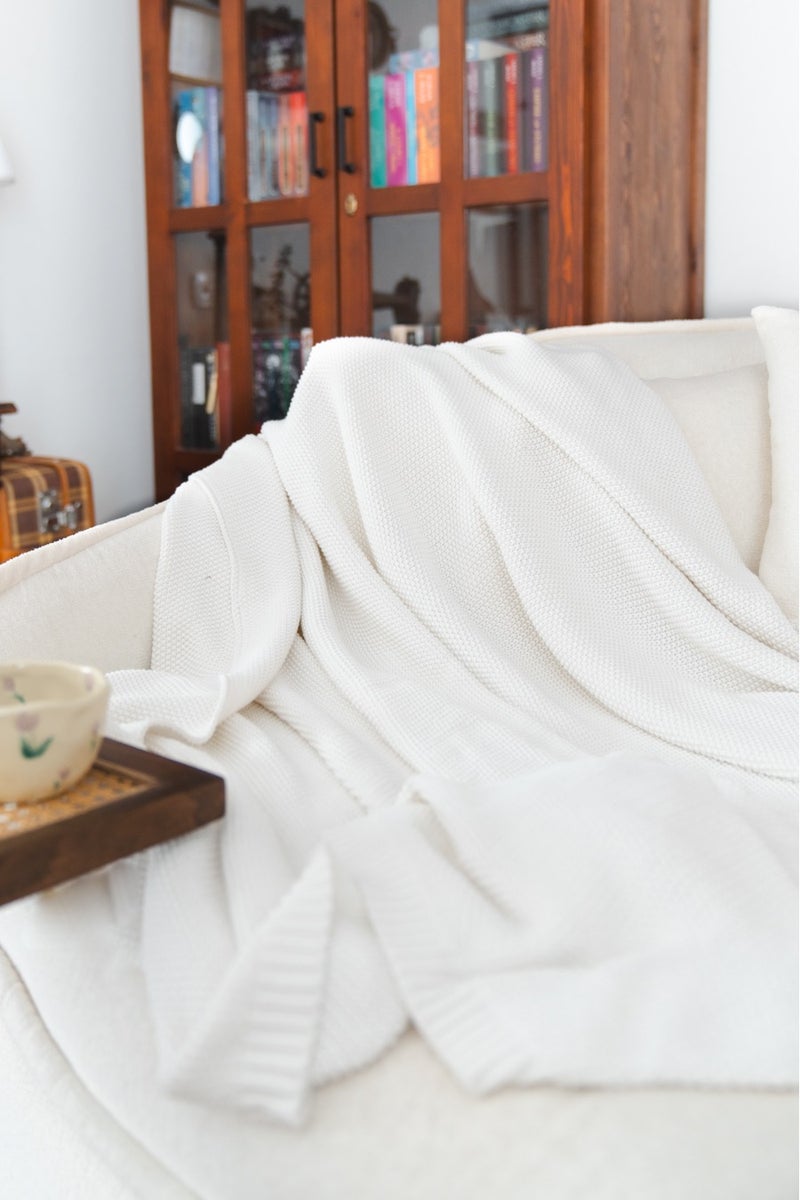 More cottons luxuriously soft Knitted Throw size 172x132  - Image 2