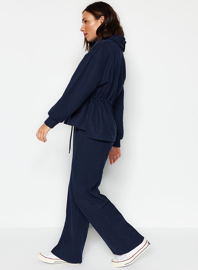 trendyol Navy Blue Thessaloniki Fabric Ribbed Wide Straight/Plain Knit Sweatpants with Pockets TWOAW24EA00021. - Image 3