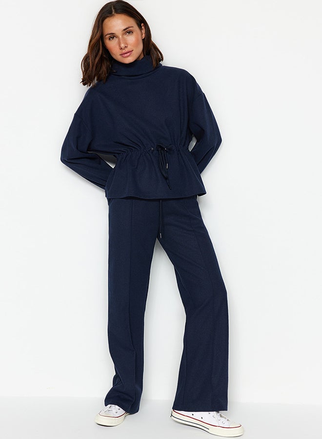 trendyol Navy Blue Thessaloniki Fabric Ribbed Wide Straight/Plain Knit Sweatpants with Pockets TWOAW24EA00021. - Image 2