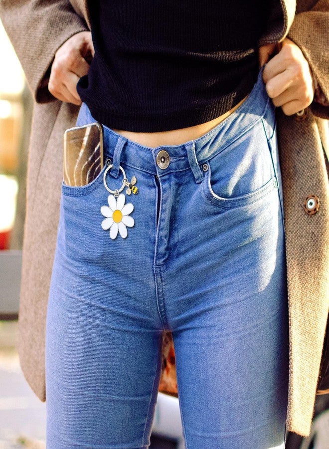 Plexaris Keychain for Girls Cute, 2Pcs Aesthetic keychain, Letter K and Bee Flower Keychains, Keychain Accessories for Bags and Backpacks, Stylish Gift for Teenage Girls and Young Women - Image 5