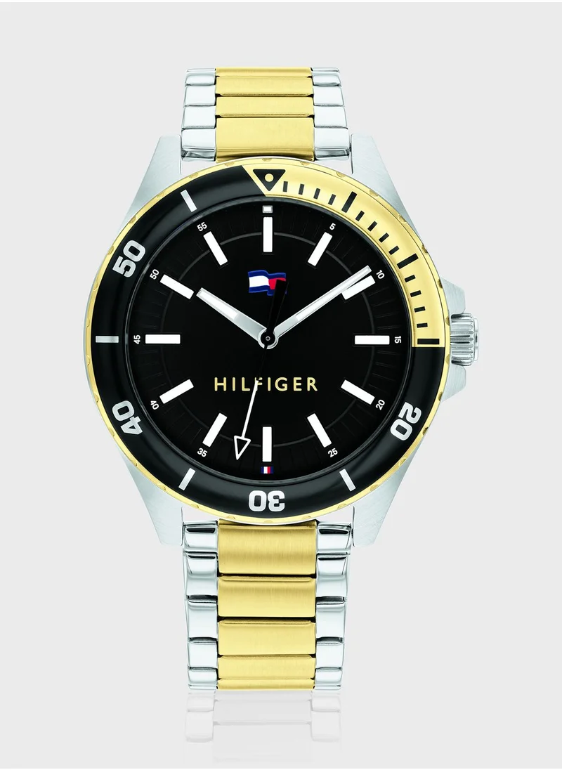 TOMMY HILFIGER Analog Watch