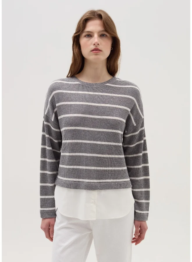 او في اس Long-sleeved T-shirt with micro waffle weave
