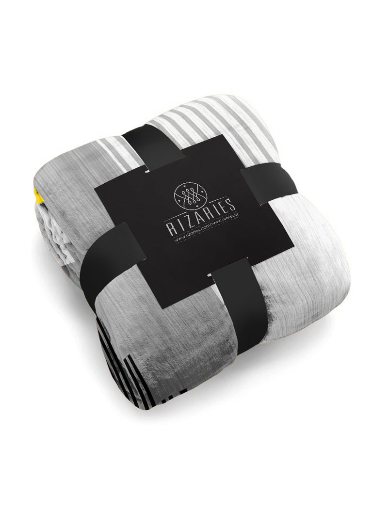 RIZARIES بطانية أريكة بخطوط سوداء ناعمة - Image 2