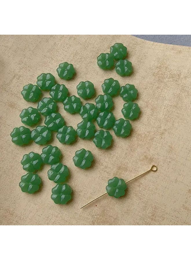 10 قطعة خرز زجاجي أخضر داكن على شكل نفل رباعي الوريقات مقاس 10 ملم لصنع المجوهرات اليدوية - Image 3