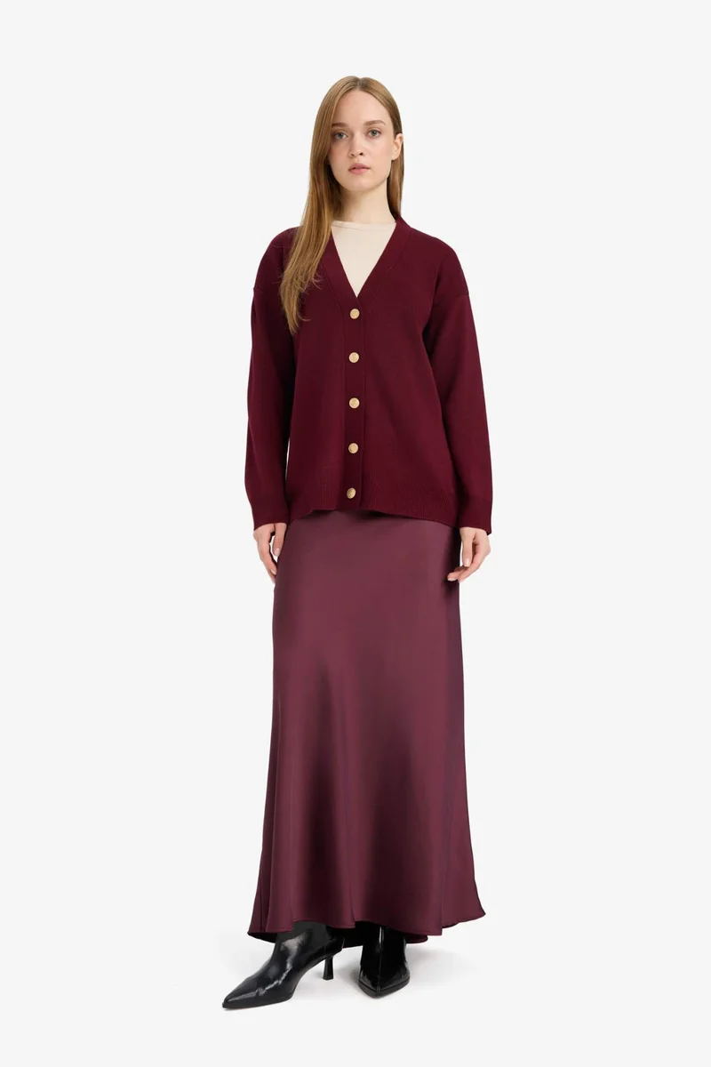ديفاكتو Relax Fit V-Neck Buttoned Knit Cardigan