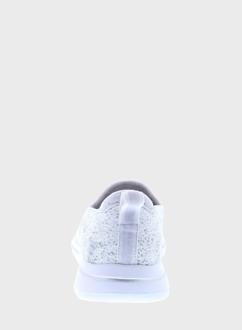 SKECHERS Go Walk 5