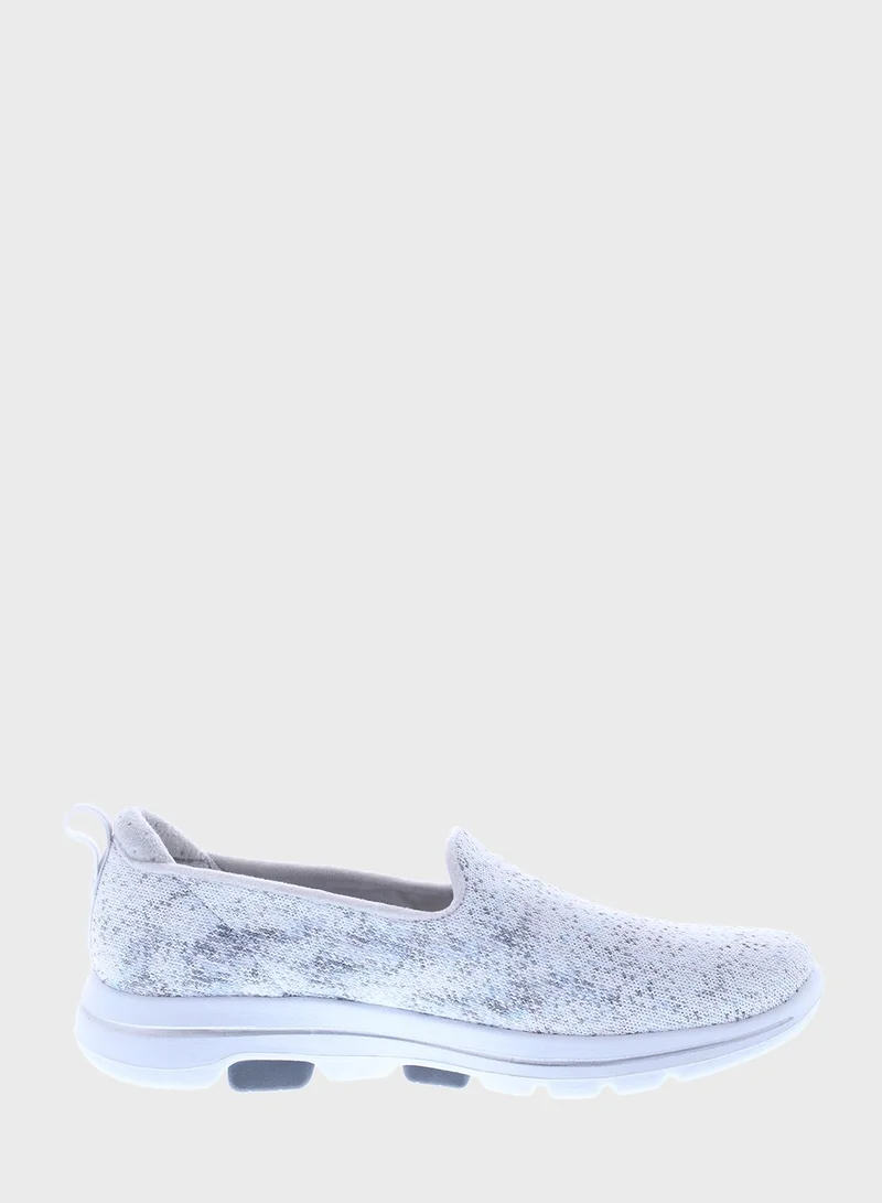 SKECHERS Go Walk 5
