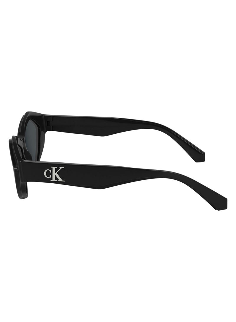 Calvin Klein Jeans نظارات شمسية كاملة الإطار بيولوجية حقن G820 من كالفن كلاين جينز CKJ24621S 5316 (001) سوداء - Image 4