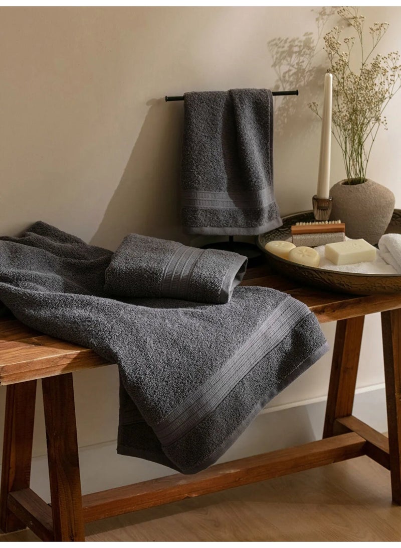 تى ام هوم عرض خاص من TM HOME – اشتري روب فندقي فاخر من القطن الطبيعي 100% بلون رمادي راقٍ واحصل على فوطة مجانية مقاس 50×100 – جودة فندقية أصلية، نعومة فاخرة وتجفيف سريع - Image 5