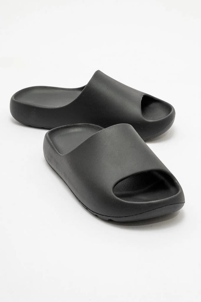 Carlaverde Lena Unisex Soft Non-Slip Soled Beach Pool Garden Sea Slippers  - Image 4