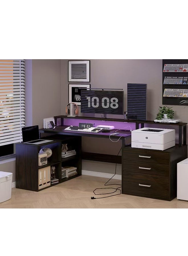 JCB CHIC مكتب كمبيوتر LED مزود بمأخذ كهربائي، مكتب دراسة متعدد الوظائف مزود بثلاثة أدراج تخزين وخزانة مفتوحة، مكتب ألعاب مزود بحامل شاشة طويل، مكتب زاوية مكتبي مزود برف تخزين - Image 2