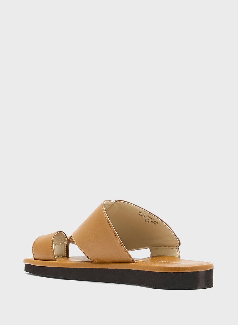 Robert Wood Traditional Arabic Sandals  - Image 3