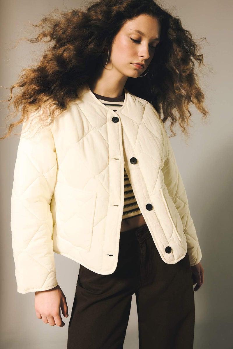 DeFacto Oversize Fit Puffer Jacket - Image 3