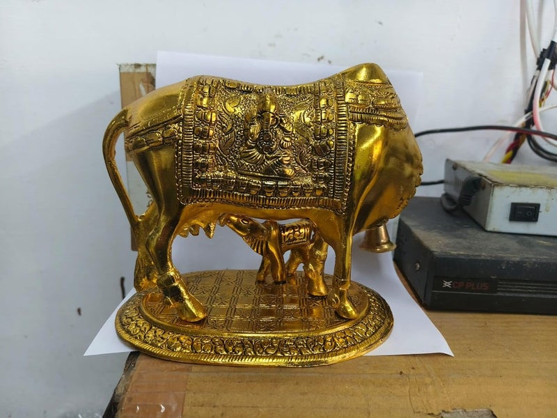Indianstore4all Metal Large Gold Elegant Kamdhenu Cow and Calf Idol Showpiece Length 22 cm Gold Antique 1 PieceBring Wealth Money Happiness and Luck in Your Favour - Image 3