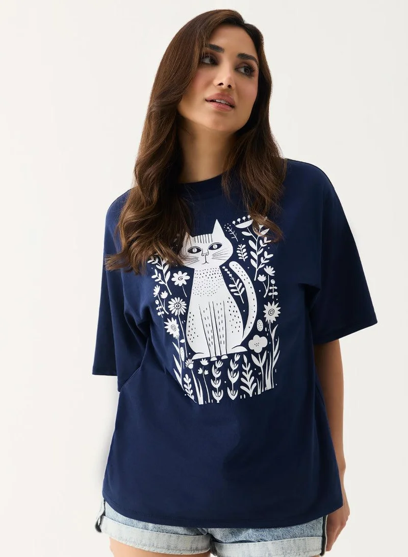 Zigzag Floral Cat Printed Oversized T-shirt
