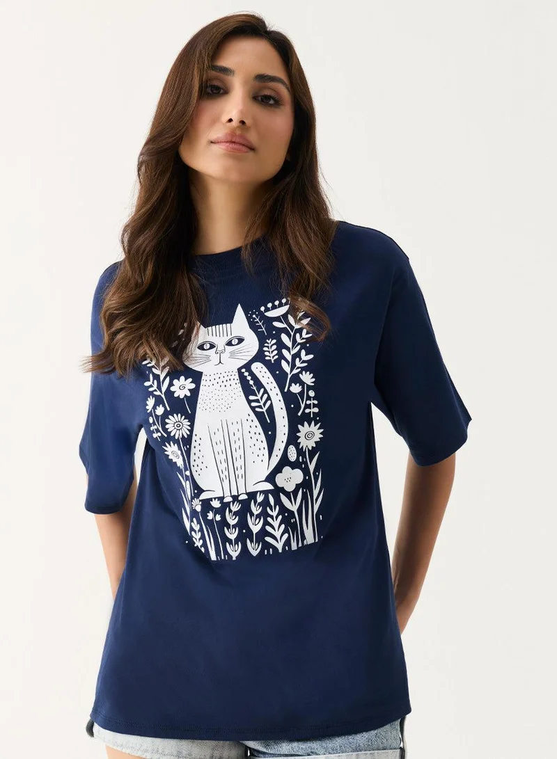 Zigzag Floral Cat Printed Oversized T-shirt