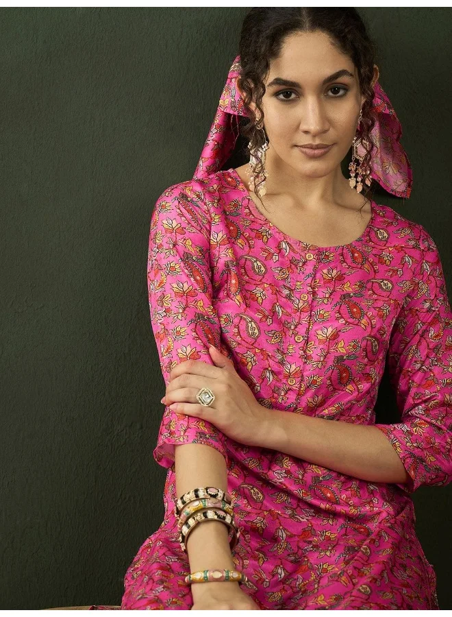 AKS Floral Printed Round Neck Kurta With Trousers