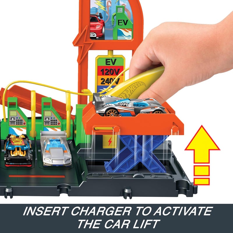 Hot Wheels Netflix 'Let's Race' - Super Charging Service Area, Playset with 4 Fuel Stations, Lift and Parking Up to 10 Cars, 1 Car Included, 4+ Years, HTN79 - Image 5