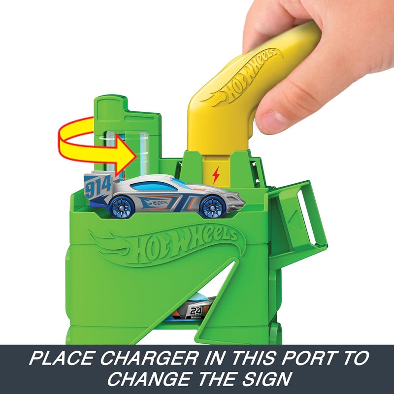 Hot Wheels Netflix 'Let's Race' - Super Charging Service Area, Playset with 4 Fuel Stations, Lift and Parking Up to 10 Cars, 1 Car Included, 4+ Years, HTN79 - Image 4