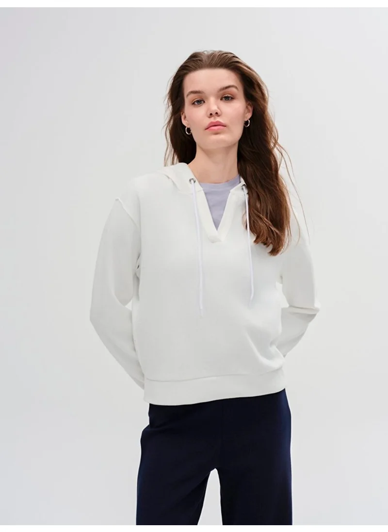 إل تي بي Cream Sweatshirt