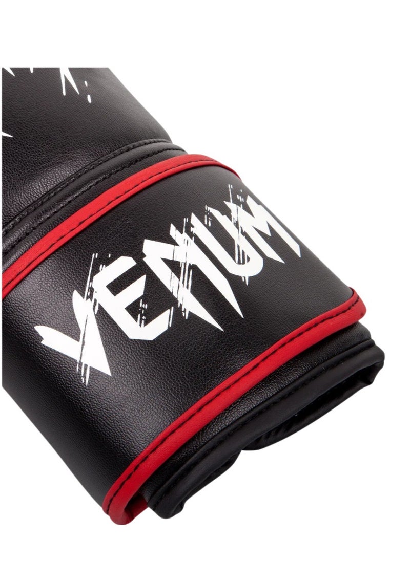 VENUM - Contender Kids Boxing Gloves Black-Red 8 Oz - Image 1