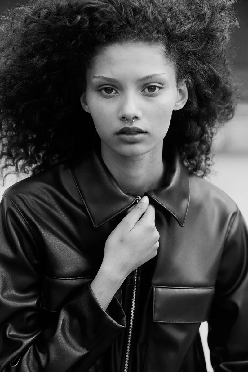 اتش اند ام Coated Jacket