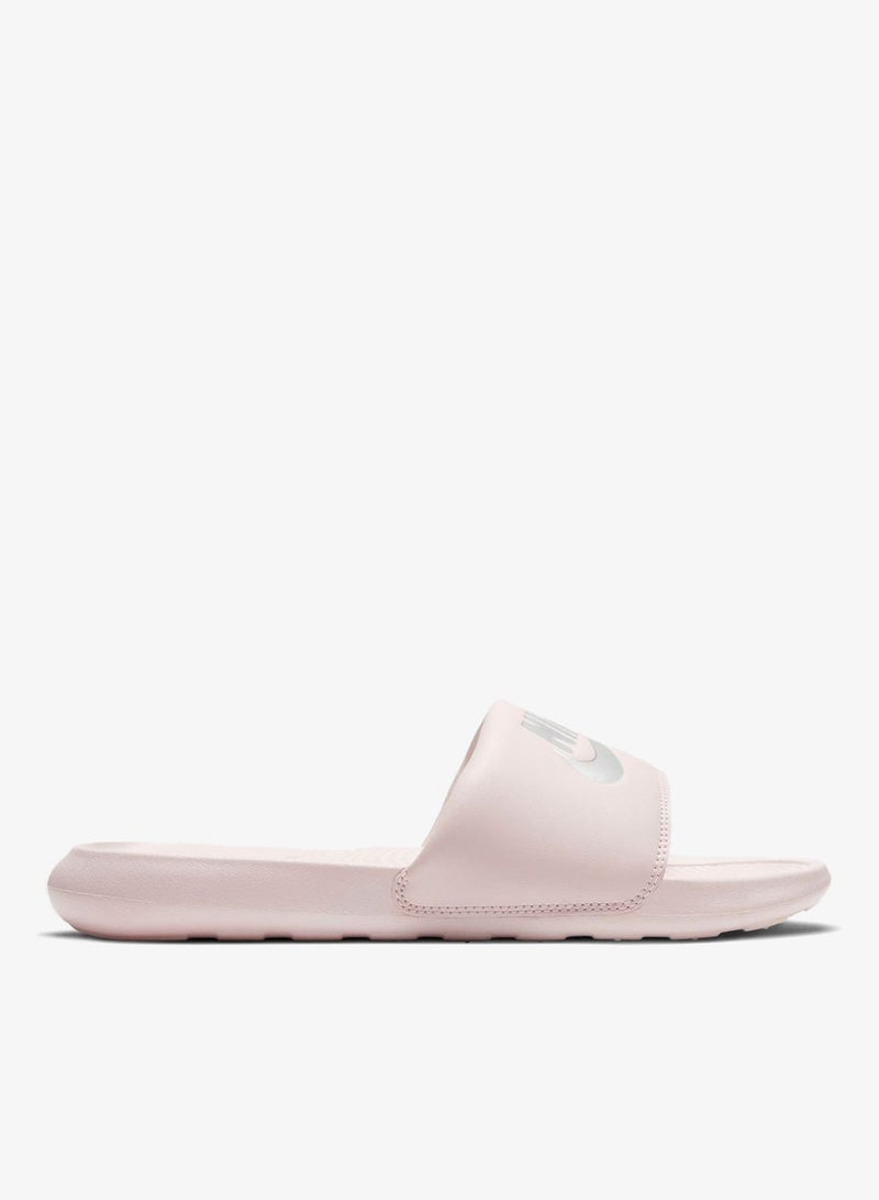 Nike W NIKE VICTORI ONE SLIDE - Image 1
