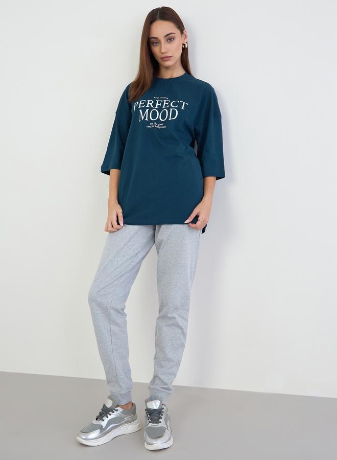 ستايلي تيشيرت واسع بطبعة كتابة - Image 2