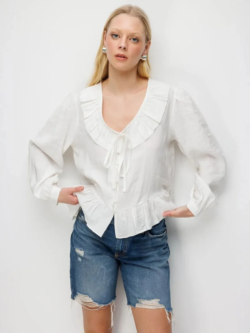 ميكسراي MIXRAY Frilly V-Neck Blouse with Button Closure