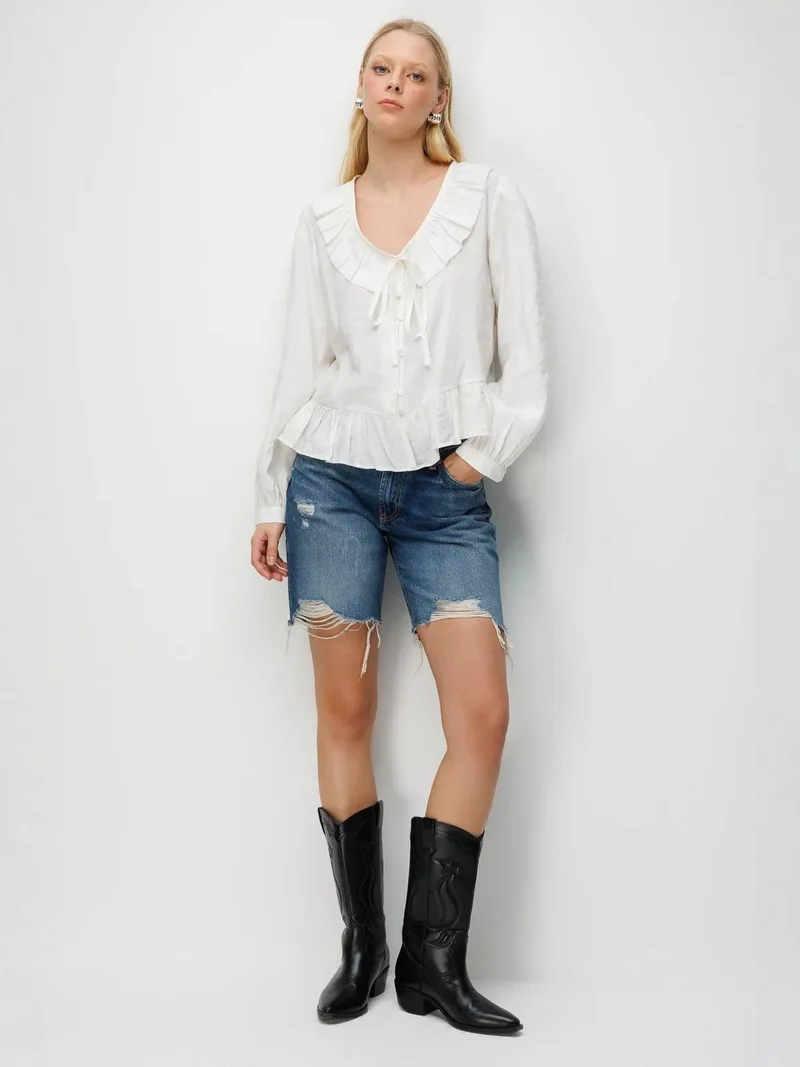 ميكسراي MIXRAY Frilly V-Neck Blouse with Button Closure