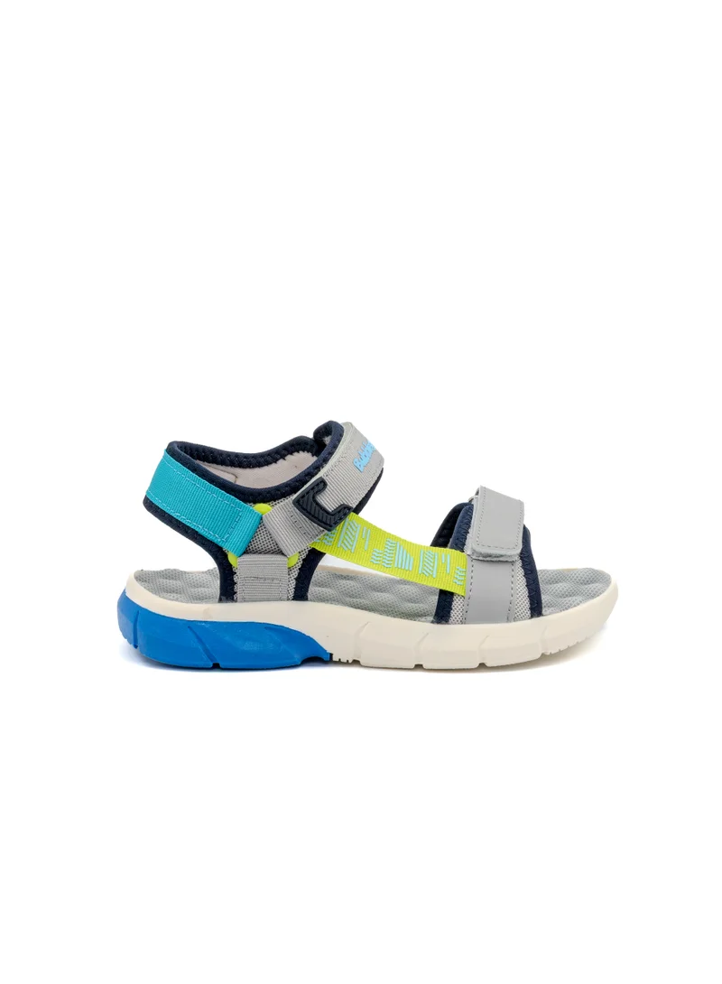 باتا صندل بتصميم رياضي