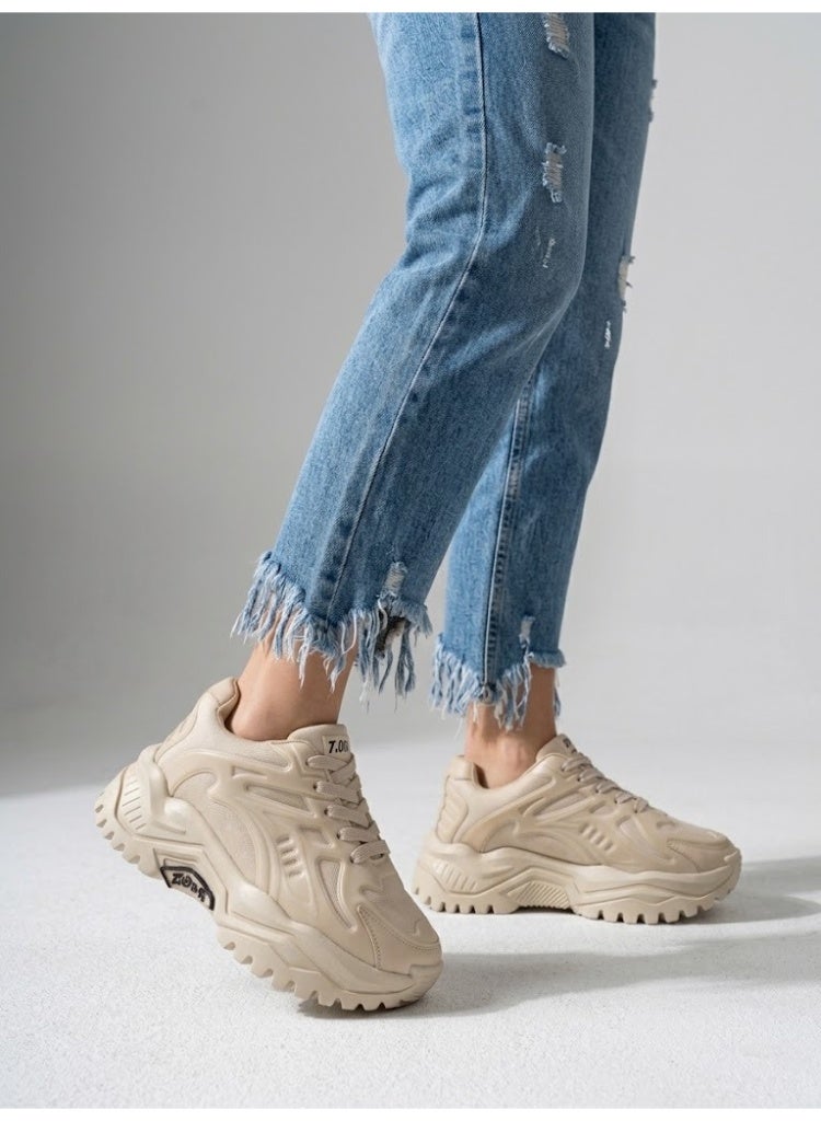 Vbranda modern and stylish sneaker L-30 - Image 2