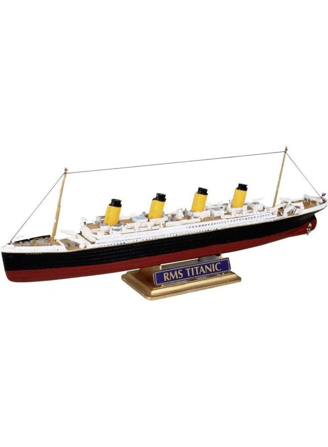 Revell RV05804 Model Kit Ship 1:1200 - R.M.S. Titanic in Scale 1:1200, Level 3, Faithful Replica with Many Details, Cruise Ship, 05804 - Image 1