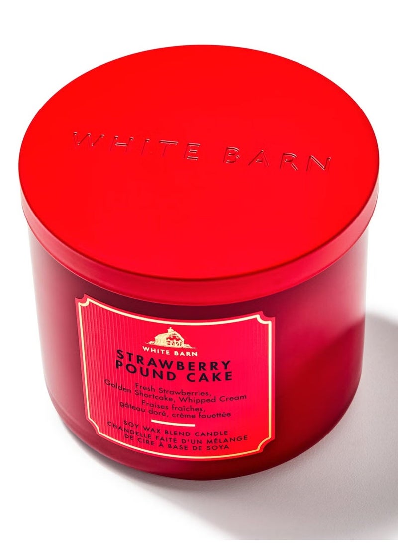 White Barn شمعة كعكة الفراولة بثلاث فتائل | 411 جرام (14.5 أونصة) - Image 1