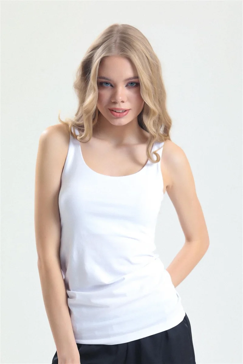 ماجيك فورم 2021 - Combed Fabric Tight Strap Long Undershirt