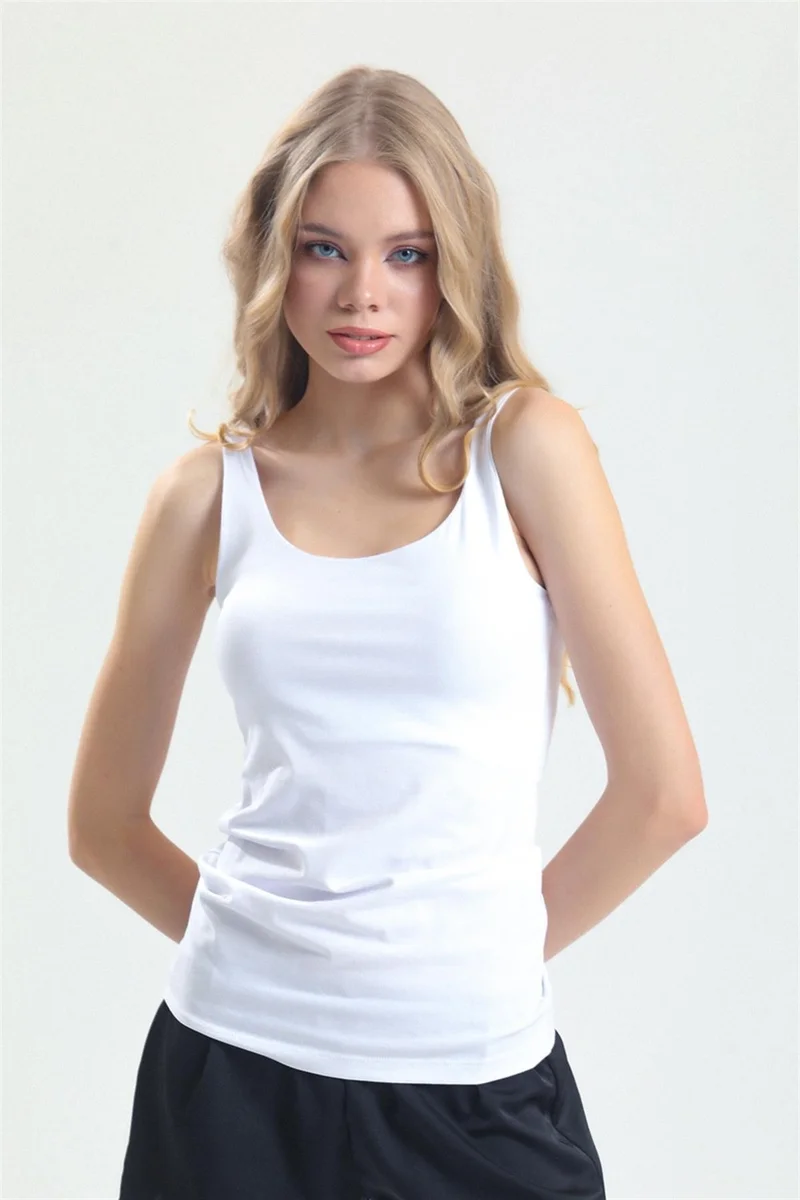 ماجيك فورم 2021 - Combed Fabric Tight Strap Long Undershirt