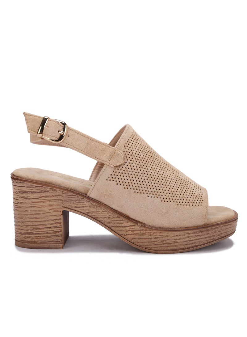 Women's sandals with a wide heel and a stylish modern design - equipped with a buckle for a distinctive look - Image 3