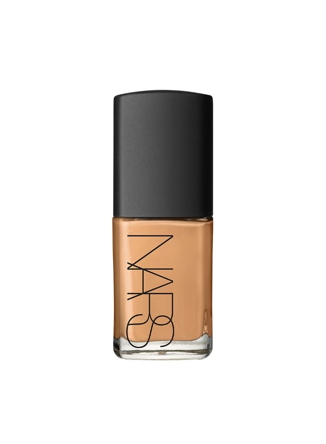 NARS Cosmetics NARS Sheer Glow Foundation in the shade Huahine (Medium/Dark 2.6). - Image 1