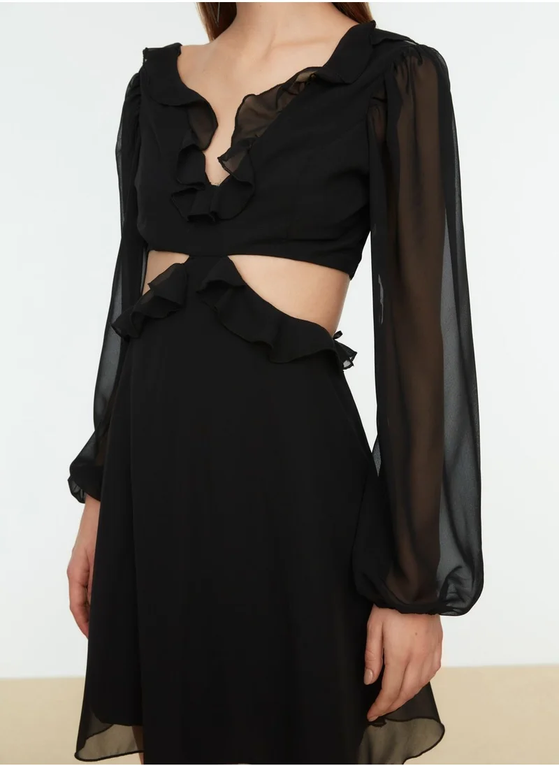 trendyol Pleated Cut Out Detail Dress