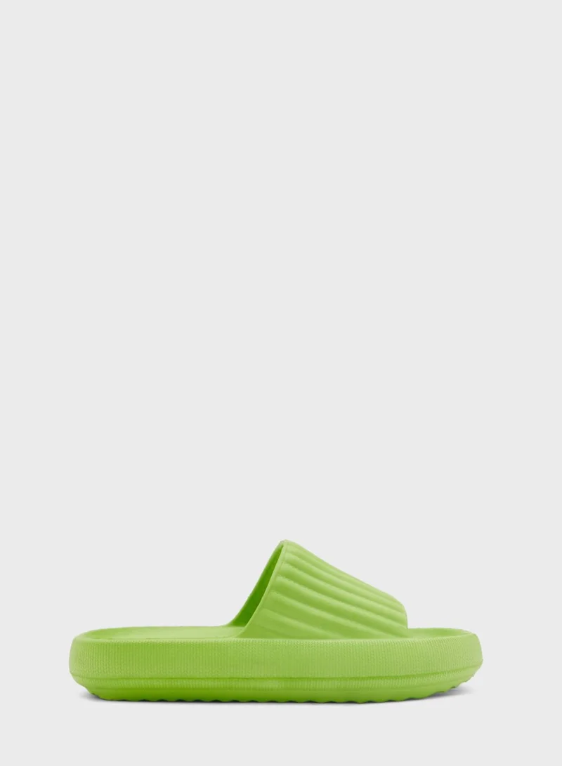 DeFacto Thick Sole Slippers