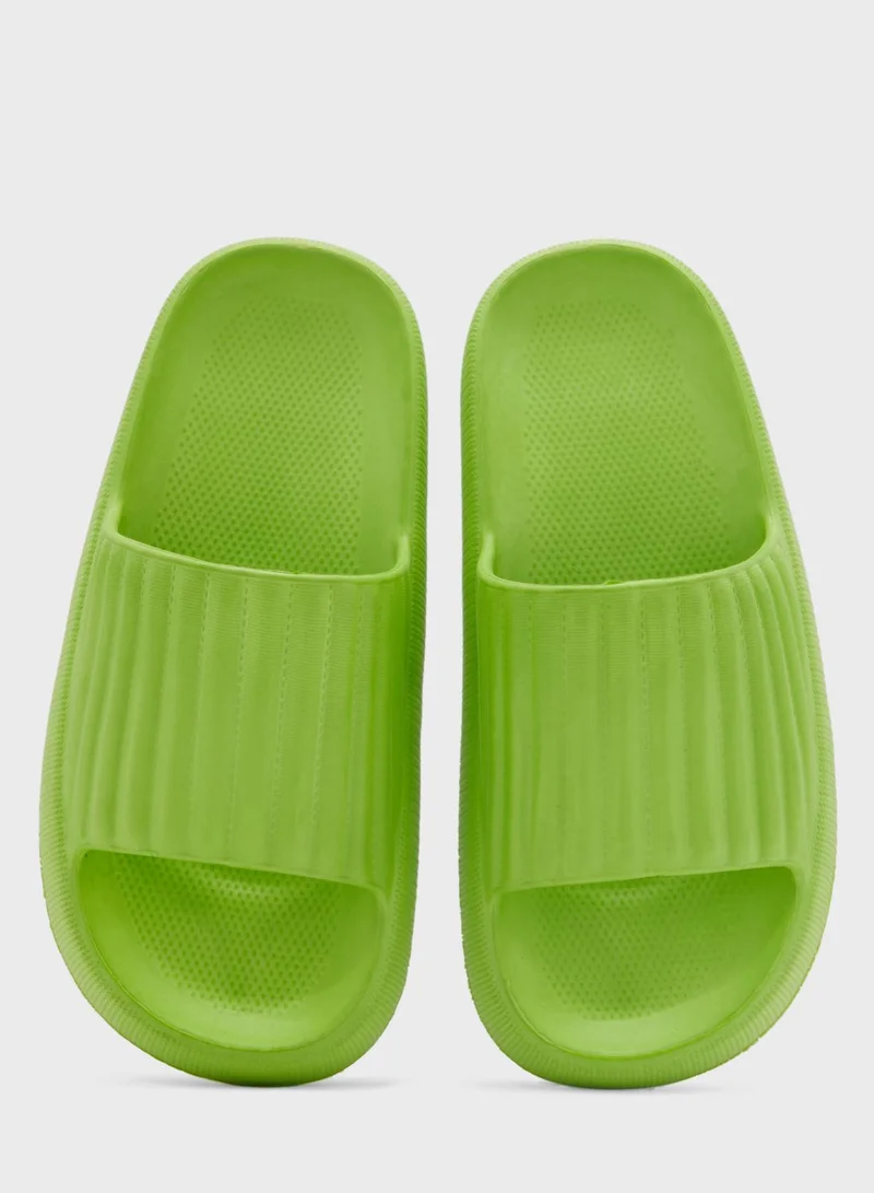 DeFacto Thick Sole Slippers
