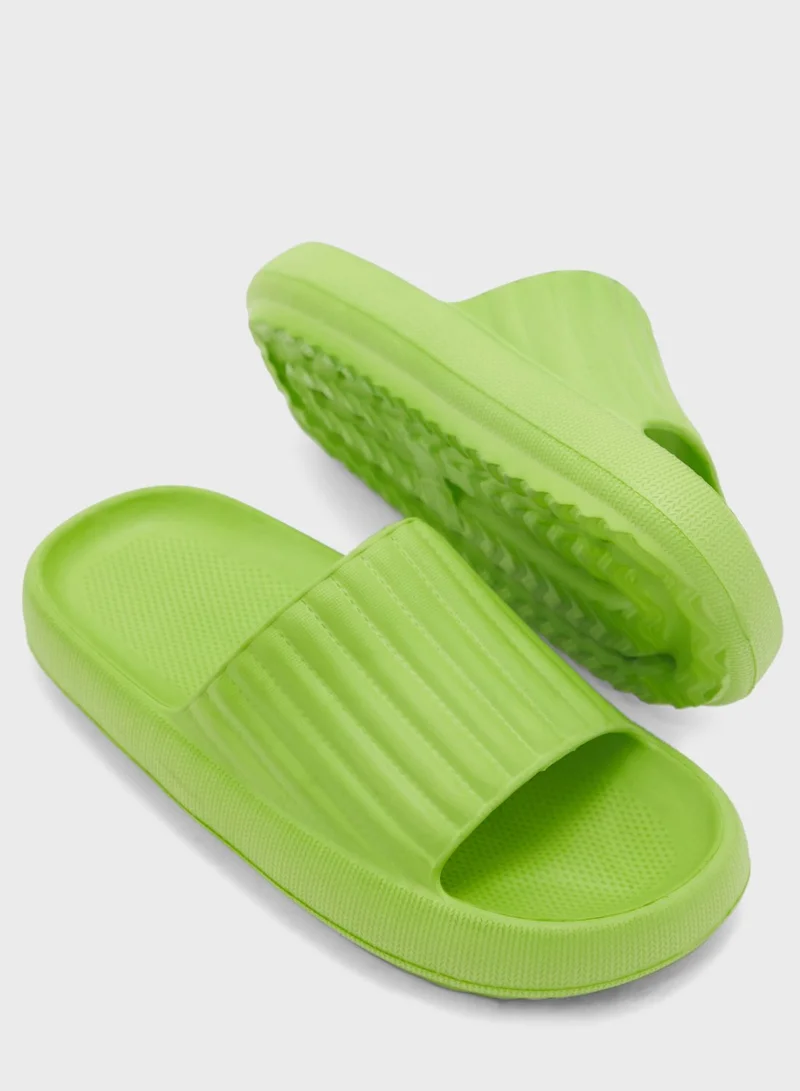 DeFacto Thick Sole Slippers