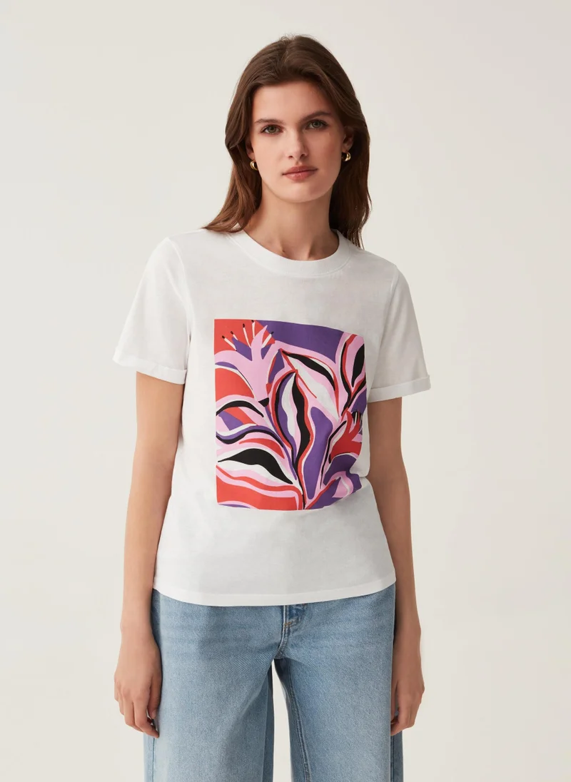 او في اس Ovs T-Shirt In Cotton With Foliage Print