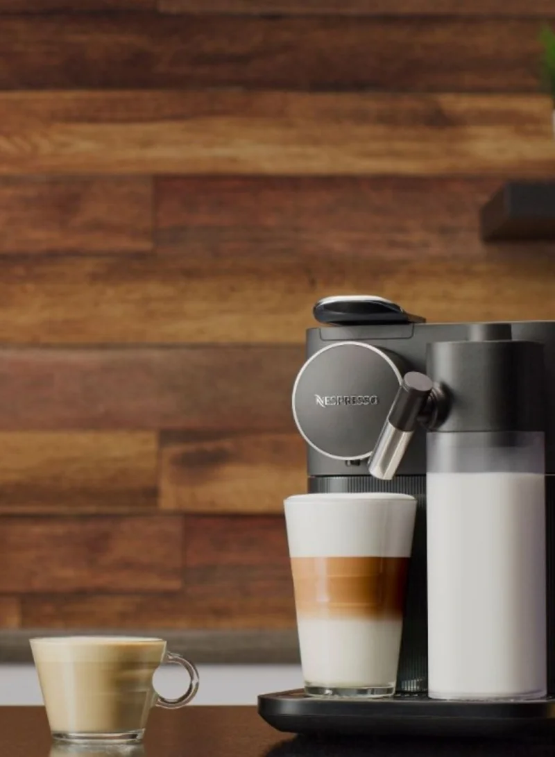 Nespresso Gran Lattissima F531 Black Coffee Machine