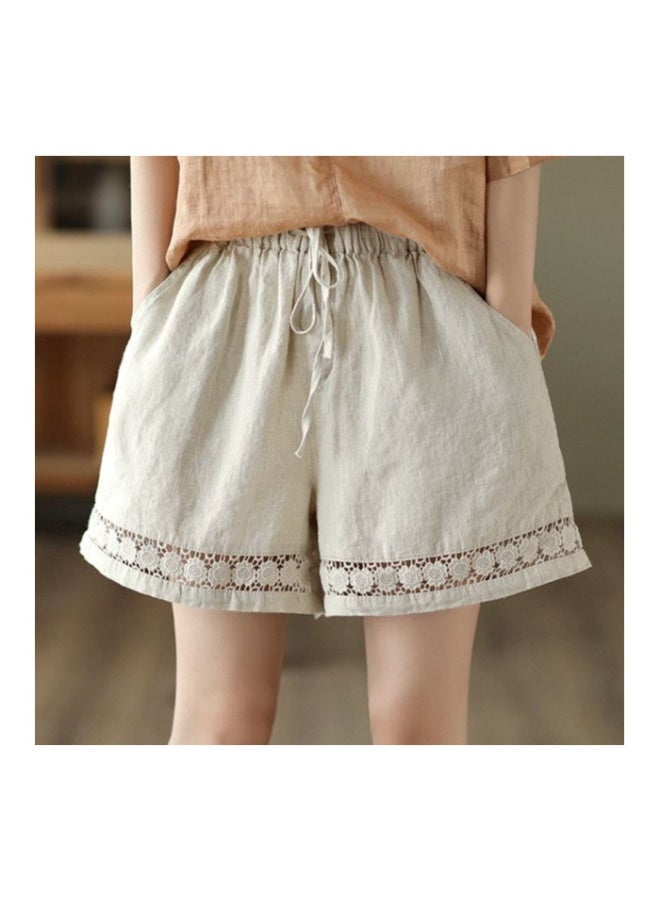 KUYING New Fashionable Retro Hollow Lace Elastic Waist Casual Shorts