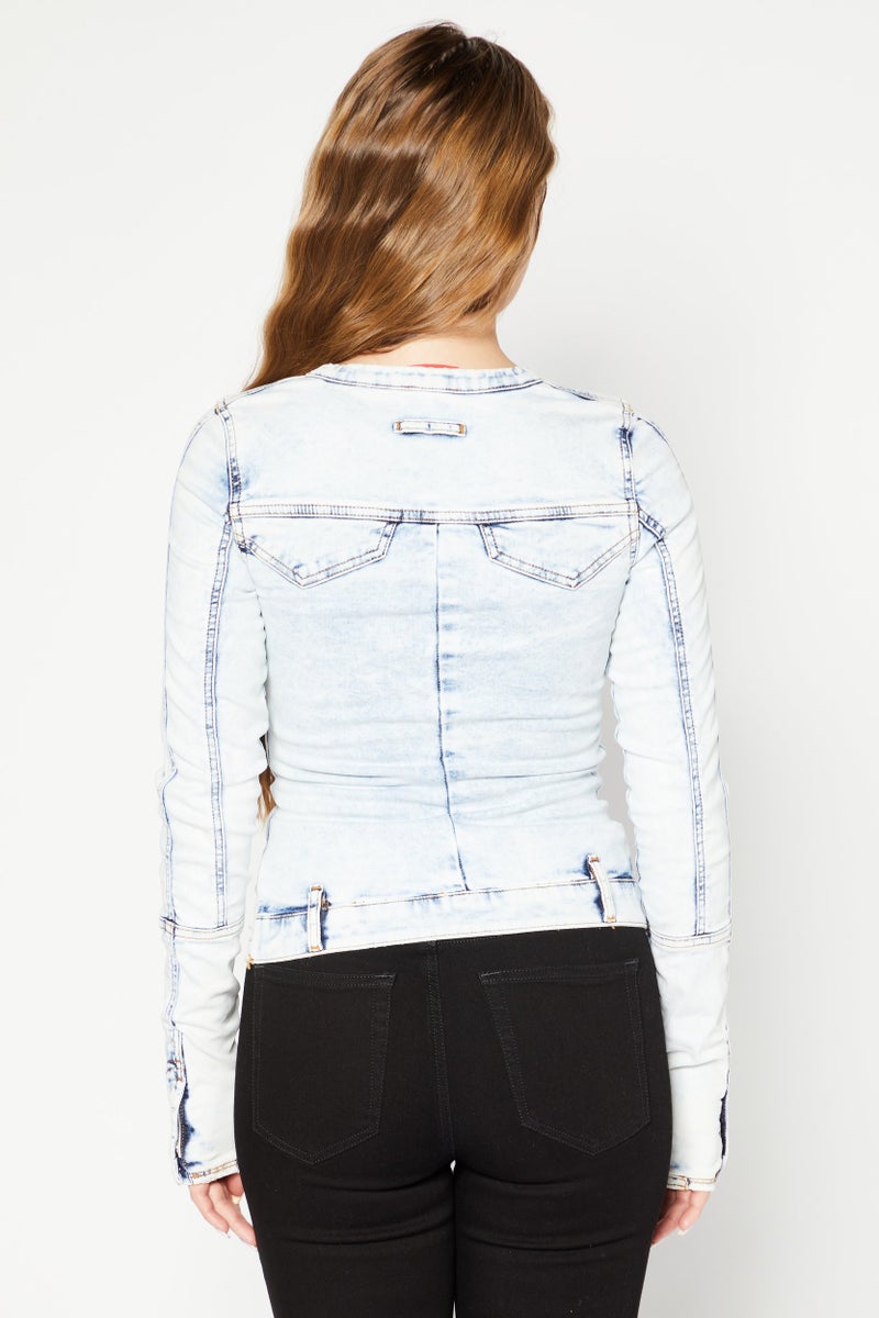 DIESEL قميص جينز نسائي بأكمام طويلة وياقة دائرية، أزرق مغسول - Image 4