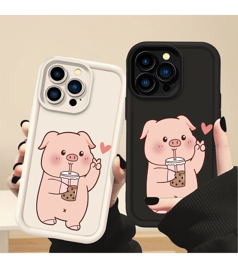 غطاء هاتف على شكل خنزير صغير لطيف يشرب حليب الشاي، بتصميم كرتوني، تغطية كاملة، حماية ناعمة، متوافق مع آيفون 14 باللون الأسود، هدية مثالية للأصدقاء. - Image 1